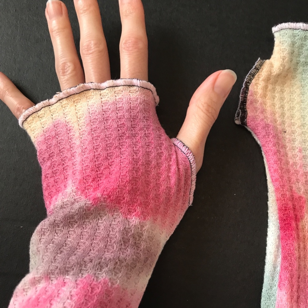 Festival Arm Covers Pink Tie Dye Arm Warmers Blue Gloves Ombre Sun Sleeves Socks - Picture 3 of 5